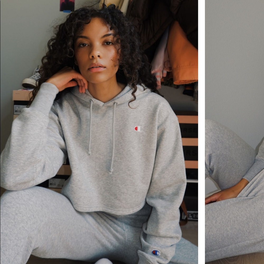 Champion set light grey